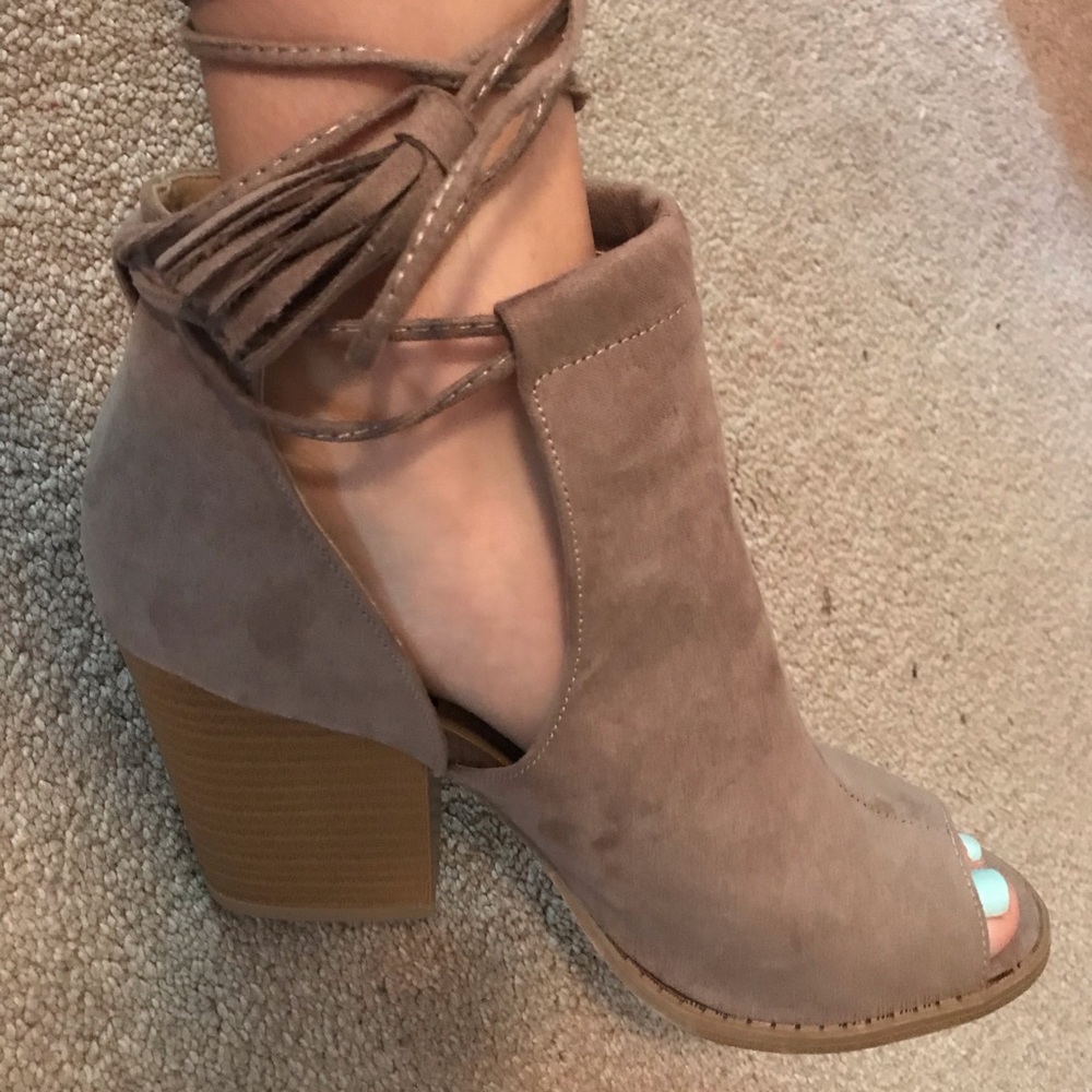 Ankle tie bootie